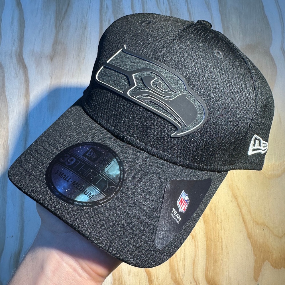 New Era Seattle Seahawks 39THIRTY Black Stretch Fit Hat Small Medium NFL Cap